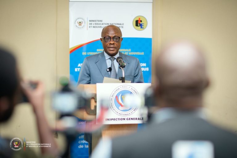 Examen d’État : Le Vice-ministre de l’EDU-NC, Théodore Kazadi, ouvre un atelier stratégique à Kinshasa