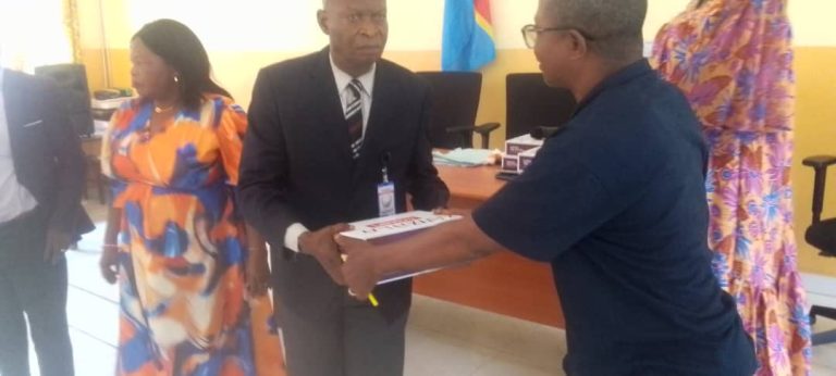 Tshikapa : 19 chefs d’antennes de la Dinacope équipés de tablettes pour contrôler les enseignants