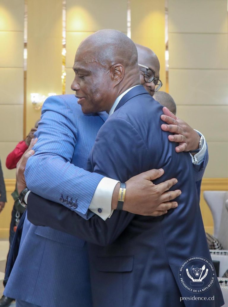 Crise en RDC : À Washington, Fayulu échange avec Tshisekedi et plaide pour un dialogue national sous l’égide CENCO-ECC
