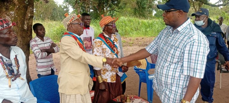 Kasaï : Après la mort de deux chefs à Tshikapa, le Ministre de l’Intérieur interdit les intronisations non autorisées