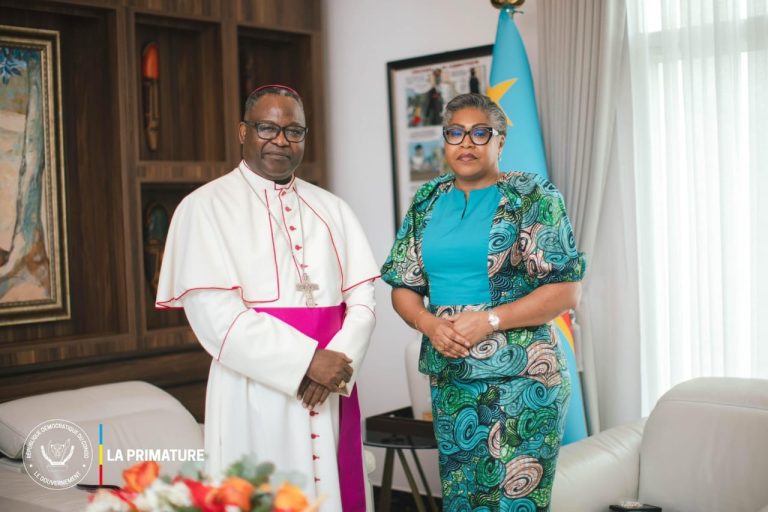 Kongo-Central : Mgr Chrispin Kimbeni interpelle Judith Suminwa sur l’état critique de la RN16