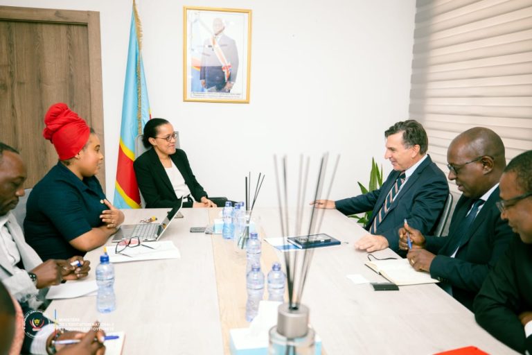 RDC : Raissa Malu et David Stevenson du PAM discutent de la Journée Africaine de l’Alimentation Scolaire