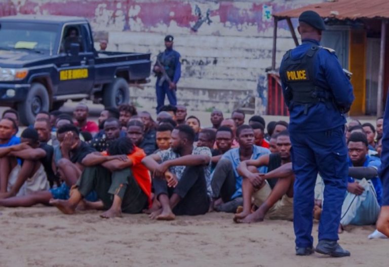 Kinshasa : 94 présumés criminels arrêtés lors d’un bouclage mixte à Bandalungwa et Kintambo