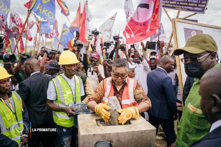 Kongo-Central : Judith Suminwa lance les travaux des Cliniques universitaires de l’Université Kongo à Kisantu