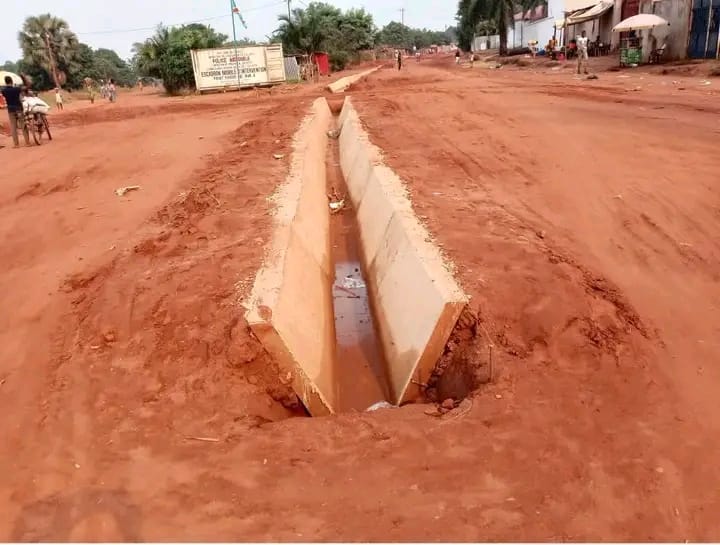 Route Tshikapa-Kamako-Kandjaji au Kasaï : deux ans après le lancement, zéro kilomètre asphalté