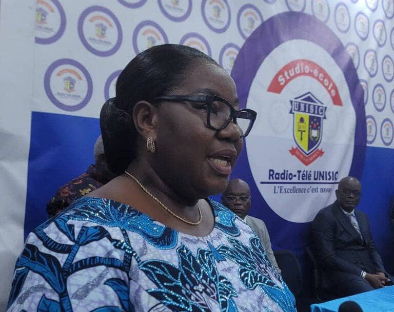 UNISIC : Myriam Tshimungu Bipendu, fille de la rectrice, officiellement retirée mais présente au cabinet rectoral