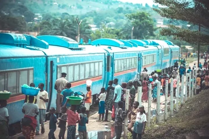Transport ferroviaire : Après quatre mois d’arrêt, reprise du train Kinshasa–Matadi ce 28 février 2026