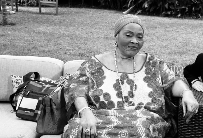 RDC : Catherine Nzuzi wa Mbombo, ancienne vice-présidente du MPR et gouverneure du Bas‑Zaïre, s’éteint à 81 ans