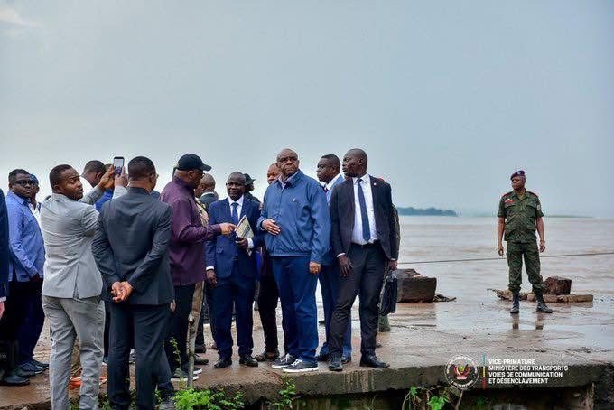 Kwilu : le Président Félix Tshisekedi en mission d’inspection au port de l’Onatra de Bandundu-ville