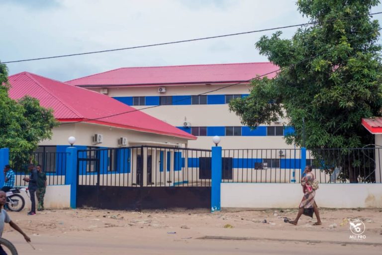 Kikwit : Félix Tshisekedi inaugure de nouvelles infrastructures militaires