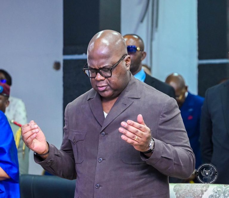 RDC : Félix Tshisekedi participe à un culte dirigé par la pasteure Grâce Kutino