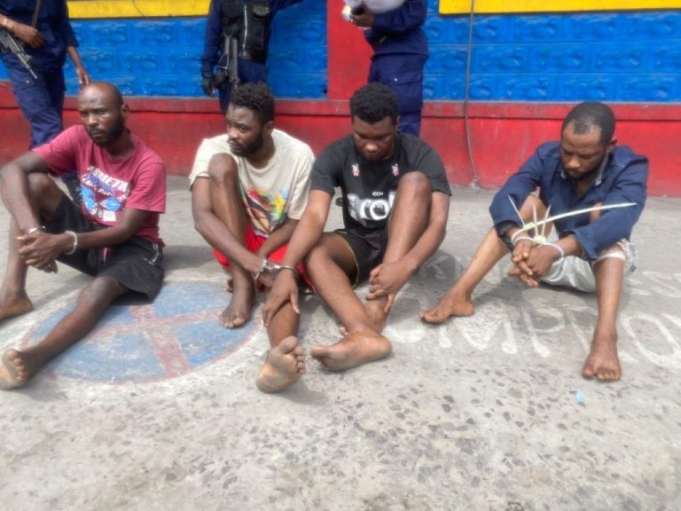 Kinshasa : Six présumés criminels interpellés par la Police nationale congolaise à Selembao, deux en fuite