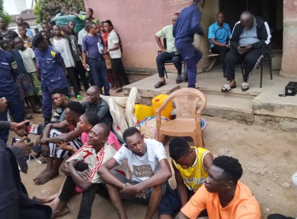 Kananga : Neuf personnes interpellées par les habitants à Ndesha pour suspicion de vols