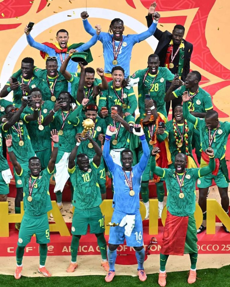 Football : Le Sénégal annonce une cérémonie autour de sa Coupe d’Afrique lors du match contre le Pérou