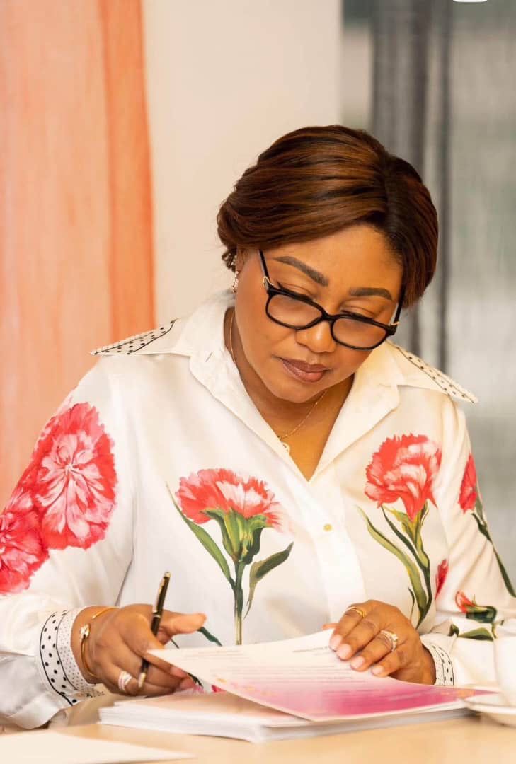 RDC : Denise Nyakeru Tshisekedi condamne avec fermeté les violences subies par une patiente dans un centre de soins