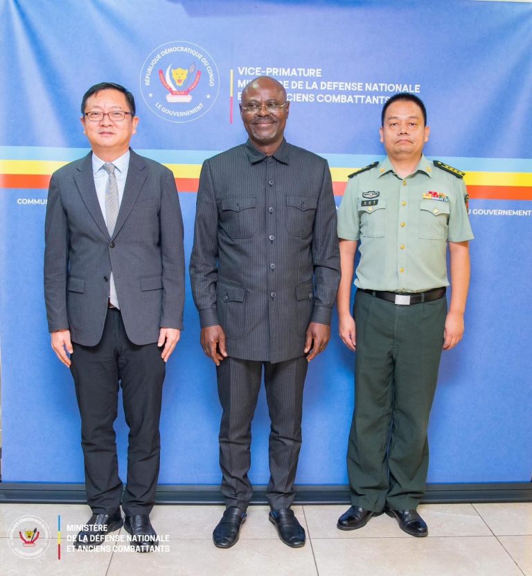 Kinshasa et Pékin discutent de la modernisation des Forces armées congolaises