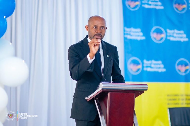 Kikwit: Patrick Muyaya appelle les étudiants à s&rsquo;approprier des accords de Washington