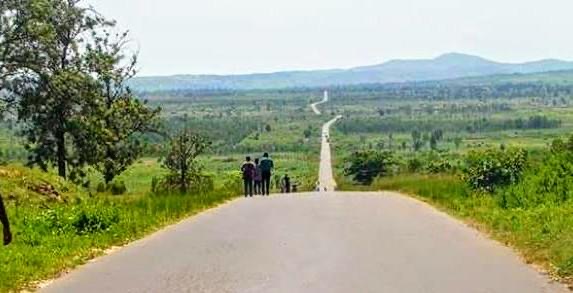 Sud-Kivu : L’axe Bukavu–Uvira coupé, voyageurs bloqués dans la plaine de la Ruzizi