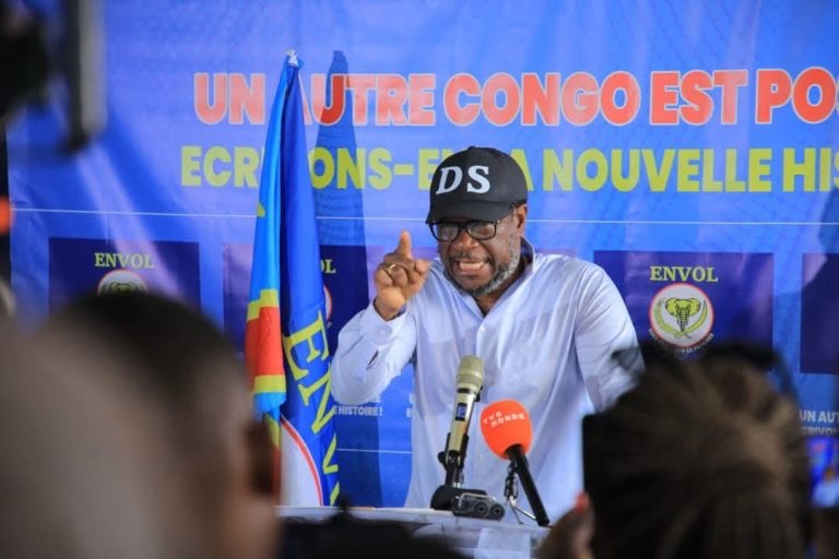 RDC : Delly Sesanga critique la hausse de la masse salariale et le recours aux bons du Trésor