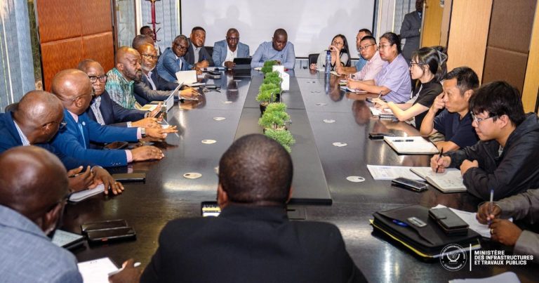 Kinshasa : Le gouvernement accélère les travaux de réhabilitation des voiries stratégiques