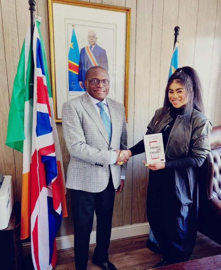 RDC–Royaume-Uni : l’ambassadeur Ndolamb Ngokwey échange avec Nathalie Makoma sur le rôle de la diaspora