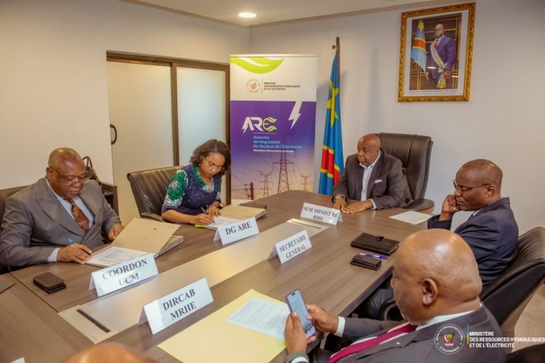 Énergie – RDC : l&rsquo;UCM et l&rsquo;ARE concluent un nouvel accord autour du projet AGREE