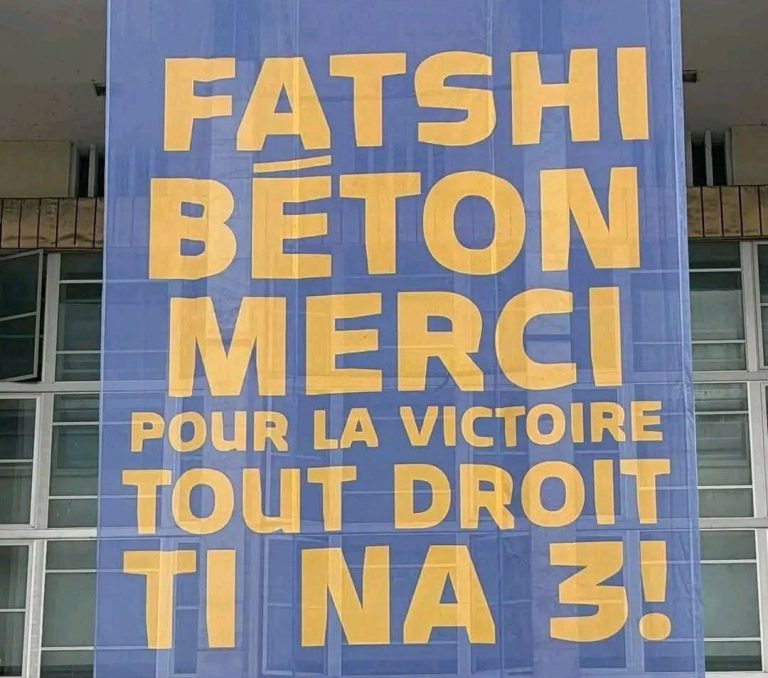 «Fatshi tout droit tiiii na 3» : Lamuka dénonce une politisation du retour des Léopards