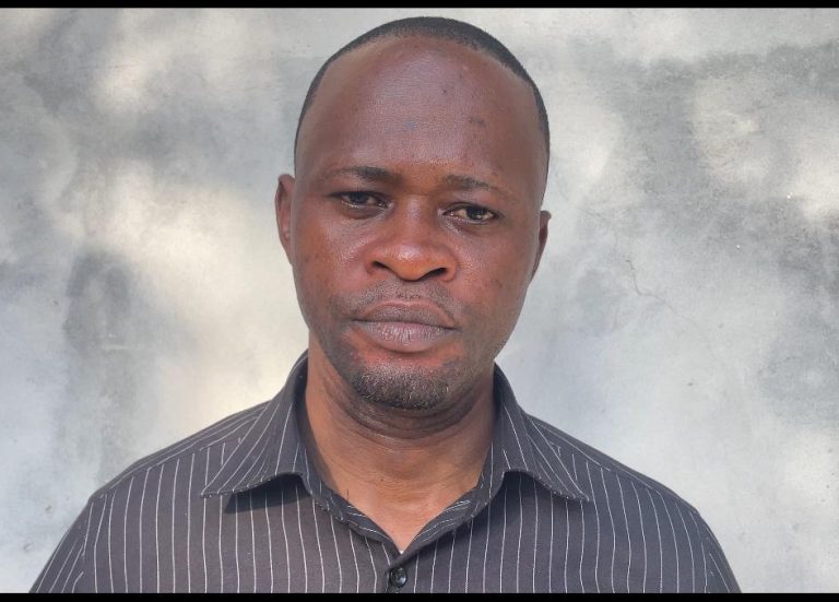 Assemblée nationale : Arnold Bombolo conteste le rejet de la motion contre le VPM Shabani