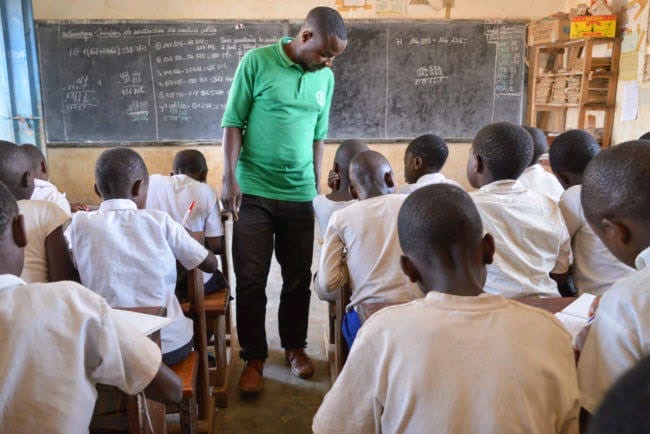 RDC : Les enseignants protestent contre les retards de salaires et déposent un préavis de grève