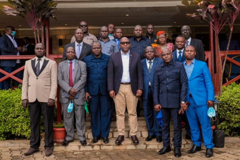 RDC : Jacquemain Shabani échange avec les députés de l’Ituri sur un forum pour la paix et le développement