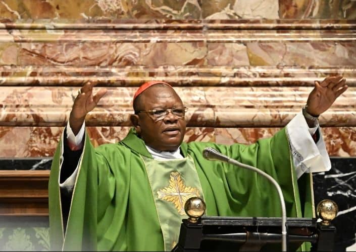 Kinshasa : Après l’attaque de la paroisse Saint Théophile, le cardinal Fridolin Ambongo dénonce une « faillite sociale »