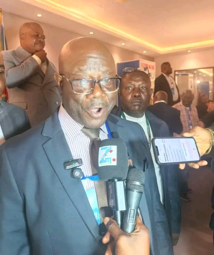 Linafoot : Timothée Menayame élu président au second tour face à Delphin Kikuni
