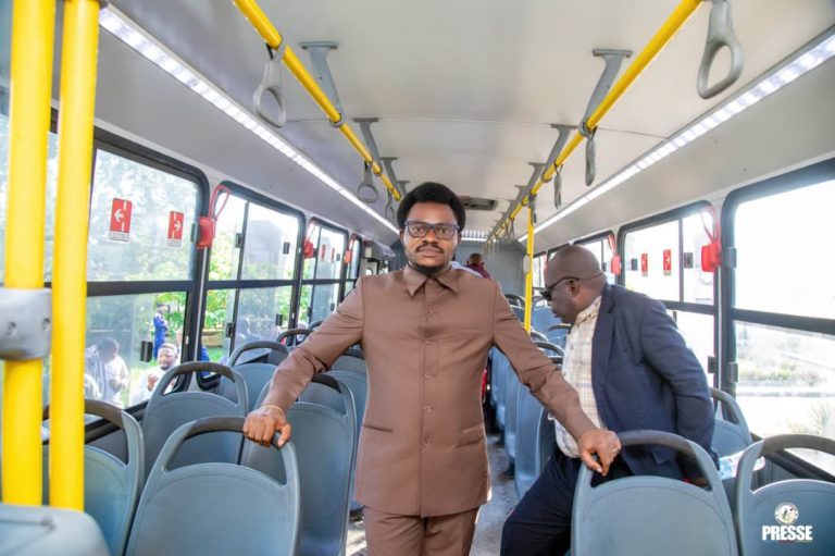 Tshopo : Transco renforce sa flotte à Kisangani avec deux nouveaux bus