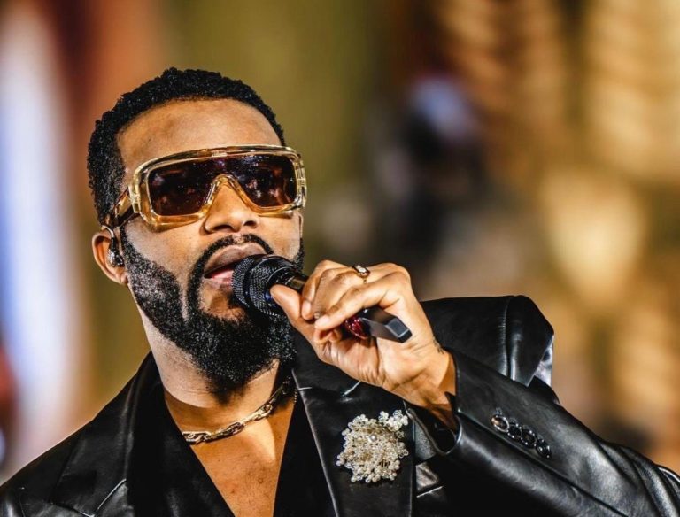 Voici les artistes, musiciens et sportifs déjà décorés en RDC avant Fally Ipupa